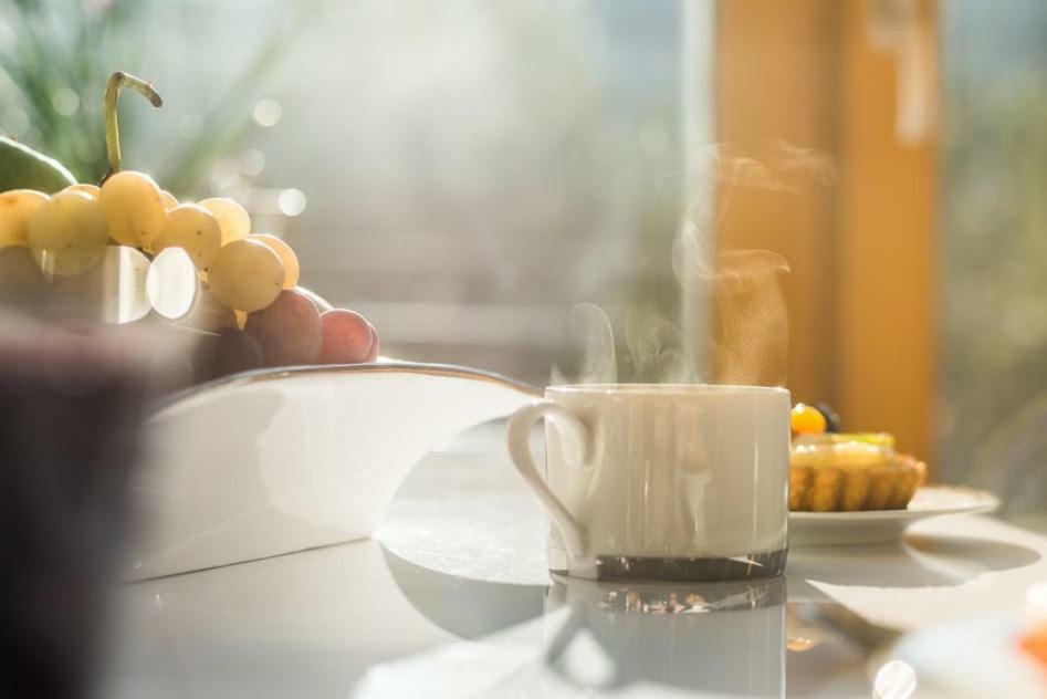 Garden Apartment Cracow- Shopping Mall 1Min, Underground Parking, Family Friendly, City Center Krakow Luaran gambar